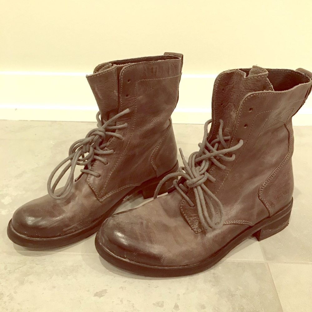 Kbr Distressed Combat Boots